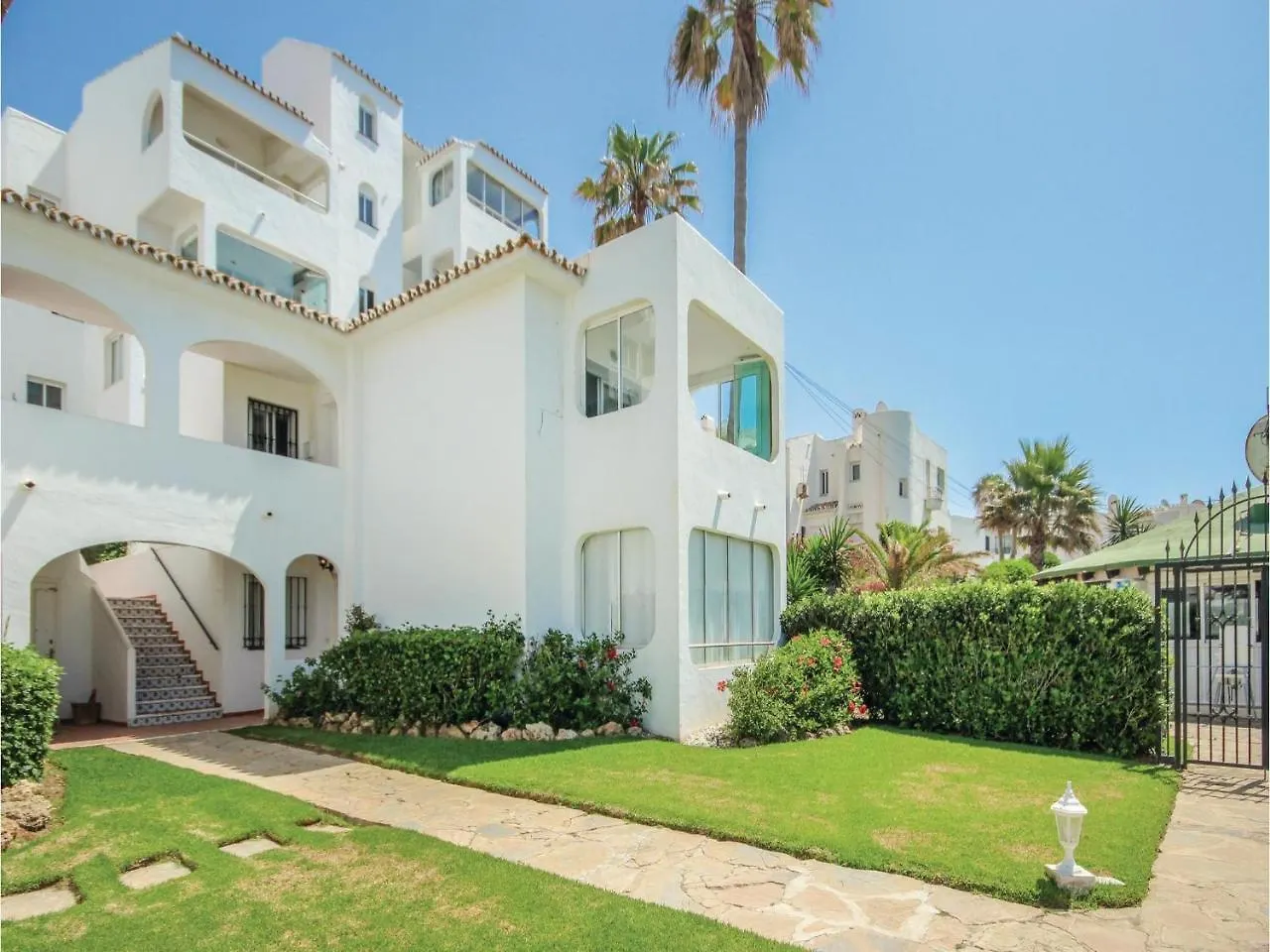 Awesome Apartment In Riviera Del Sol With Kitchen Sitio de Calahonda